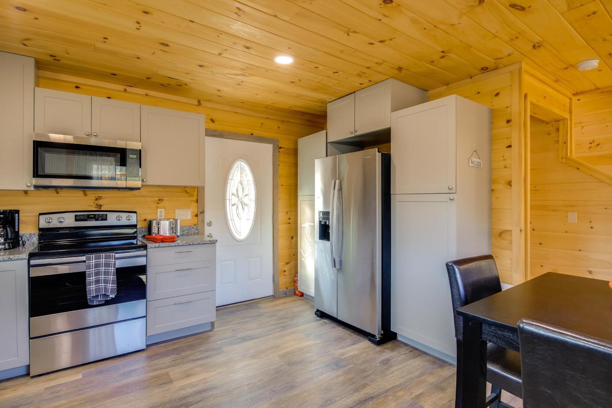 Gatlinburg Cabin With Game Room, Hot Tub And Mtn Views Kültér fotó