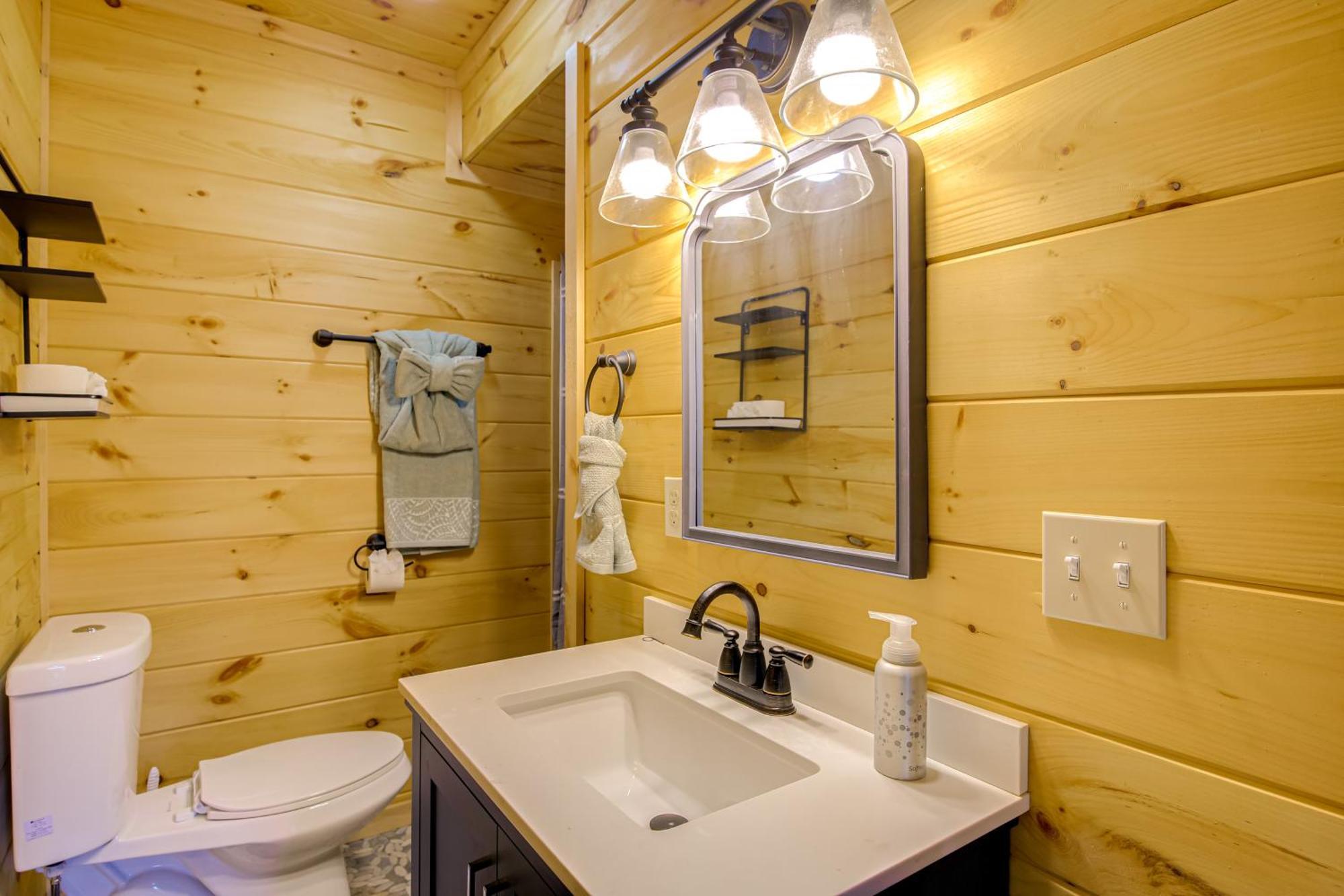 Gatlinburg Cabin With Game Room, Hot Tub And Mtn Views Kültér fotó