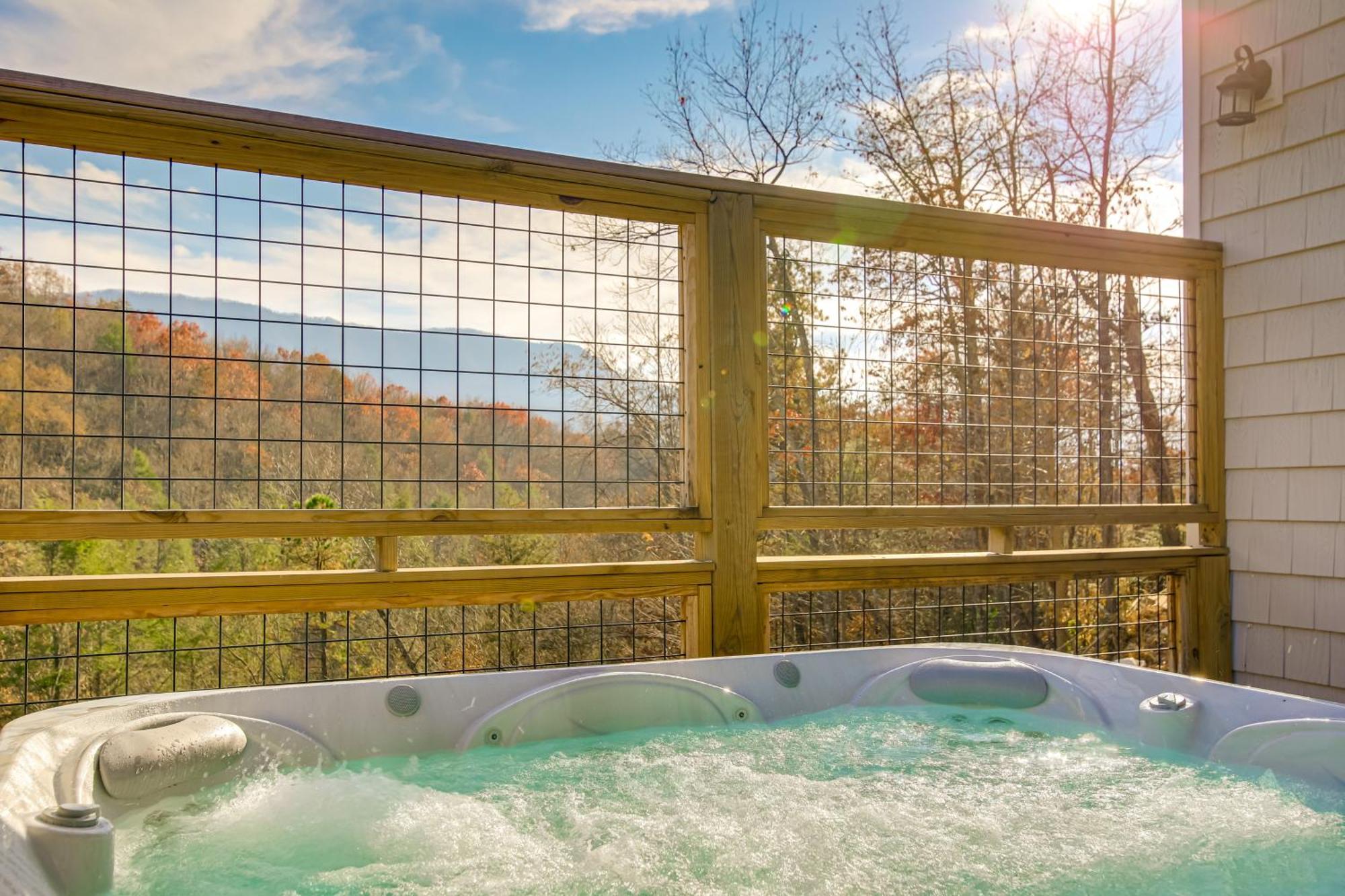 Gatlinburg Cabin With Game Room, Hot Tub And Mtn Views Kültér fotó